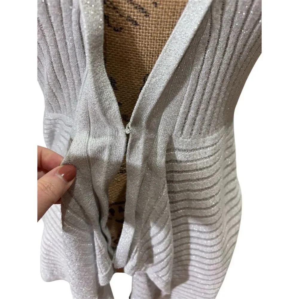 White House Black Market Women's Silver Short Sleeve Cardigan Sweater S - Picture 4 of 10
